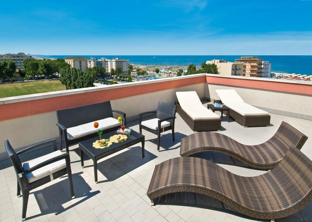 Hotel Riviera Misano Adriatico Exterior foto