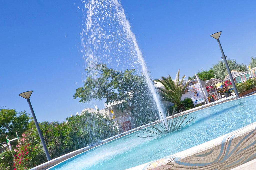 Hotel Riviera Misano Adriatico Exterior foto